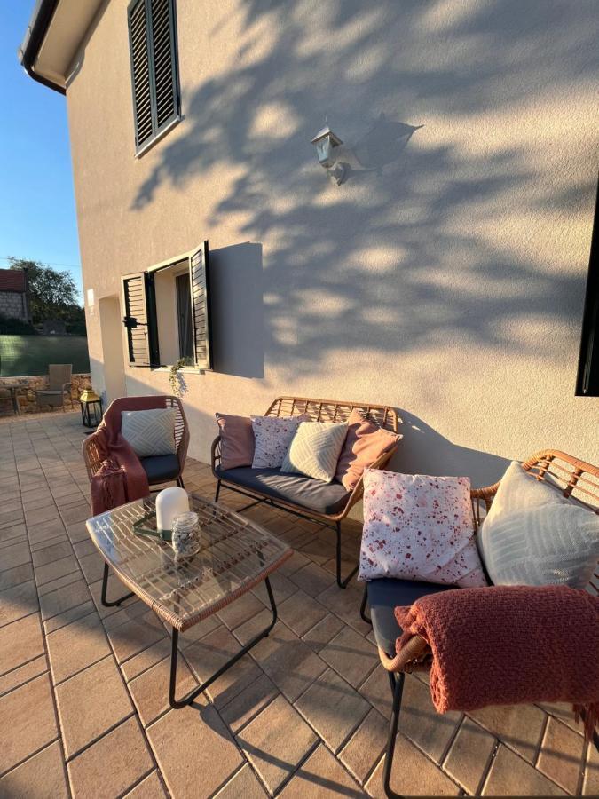 Holiday Home Calma Imotski Luaran gambar