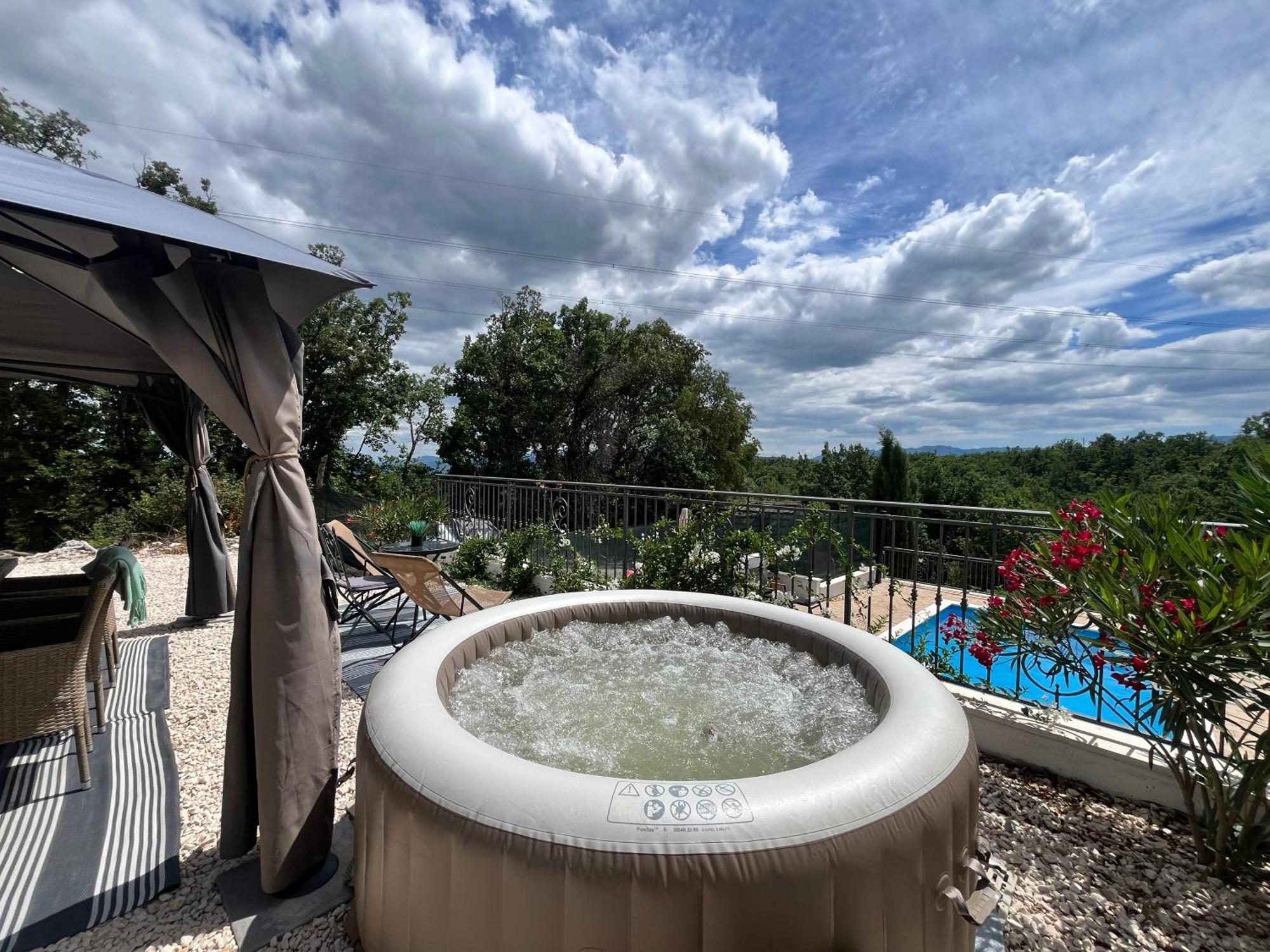 Holiday Home Calma Imotski Luaran gambar